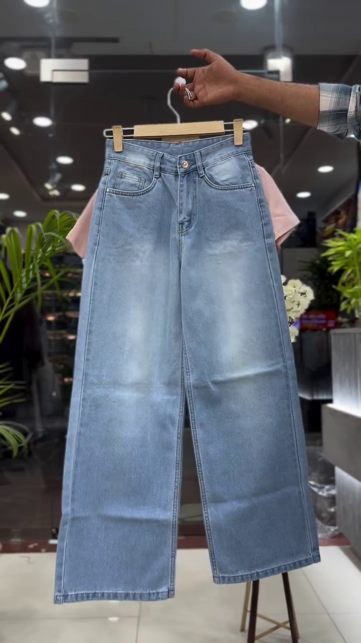 Chic Western Outfit – Stylish & Comfortable Look - Image 4