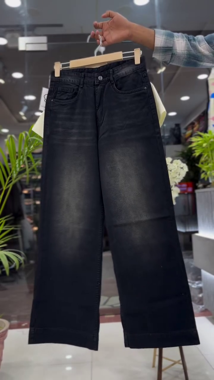 Chic Western Outfit – Stylish & Comfortable Look - Image 7