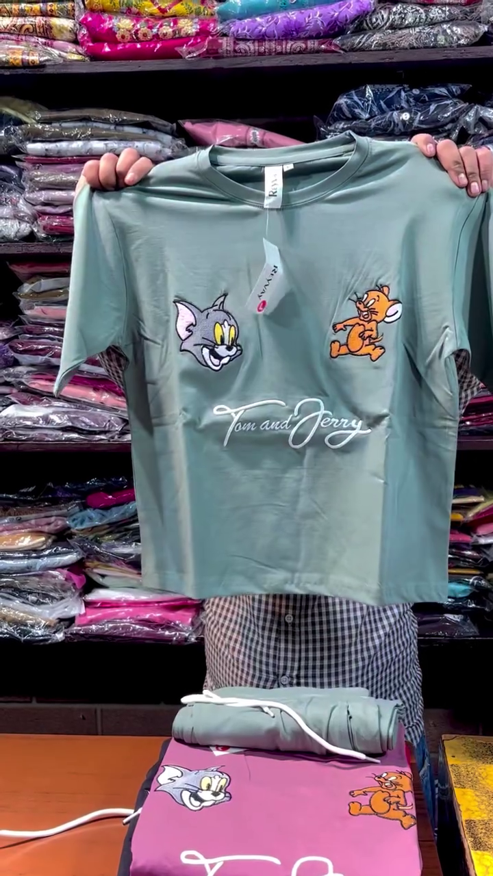 Cute Cartoon Oversized Tee – Trendy & Comfortable