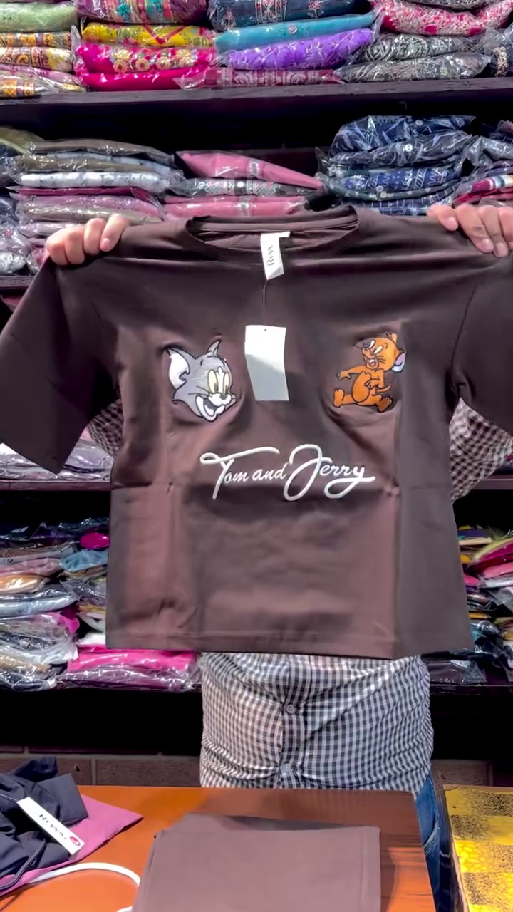 Cute Cartoon Oversized Tee – Trendy & Comfortable - Image 10